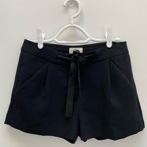 EUC Wilfred Exergue Shorts